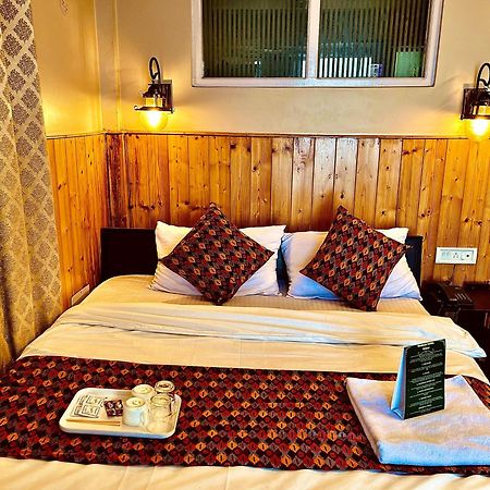 Отель Himalayan Gorkha Retreat II Free Parking Дарджилинг Экстерьер фото